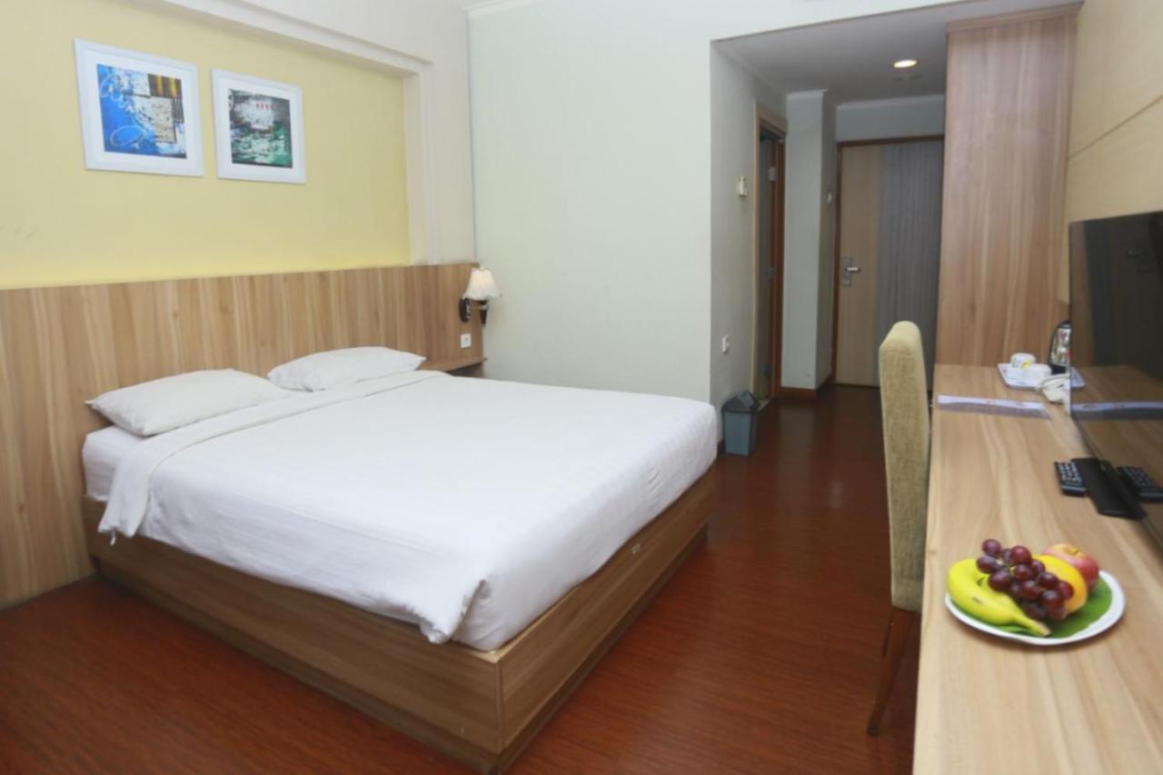 Utc Dago Hotel Bandung Esterno foto