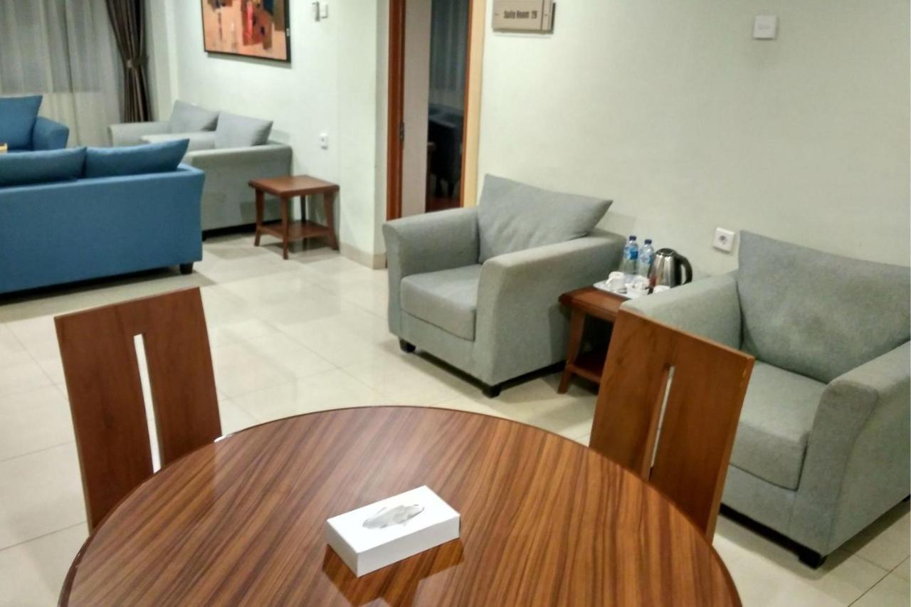 Utc Dago Hotel Bandung Esterno foto